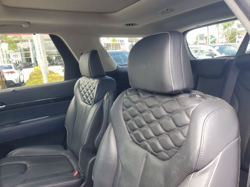 Used 2021 Hyundai Palisade Limited image 13