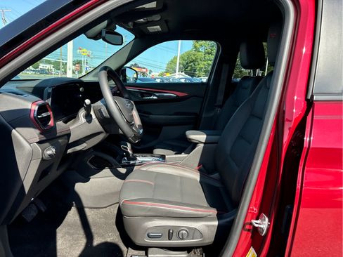 Certified 2024 Chevrolet TrailBlazer RS w/ Convenience Package AWD/4WD image 8
