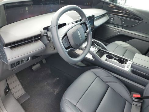 New 2026 Lincoln Nautilus Premier w/ Equipment Group 102A AWD/4WD image 19