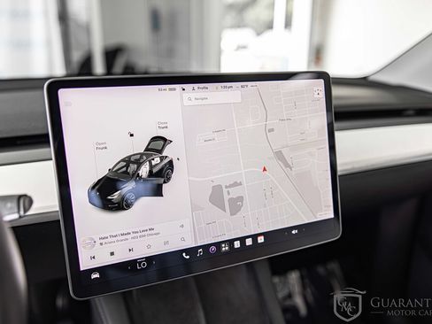 Used 2021 Tesla Model Y Long Range AWD/4WD image 25