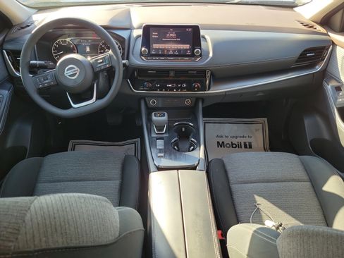 Used 2021 Nissan Rogue SV FWD image 13