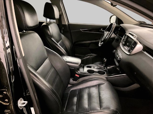 Used 2017 Kia Sorento AWD w/ LX Convenience Package image 8
