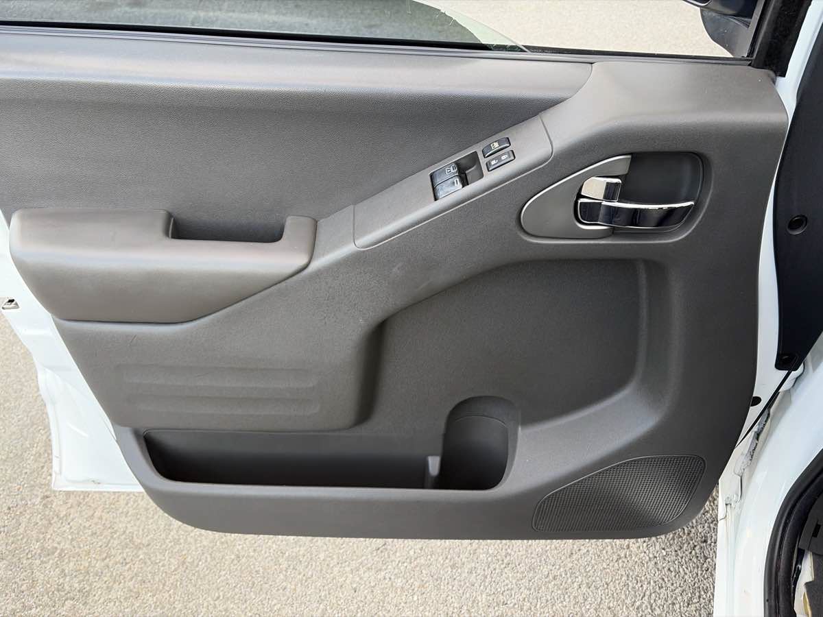 Used 2019 Nissan Frontier SV RWD image 7
