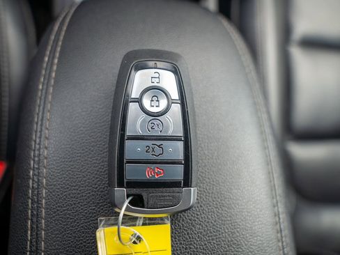 Used 2021 Ford Escape SEL image 28