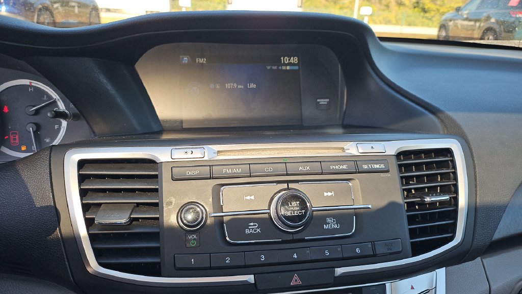 Used 2015 Honda Accord EX image 12