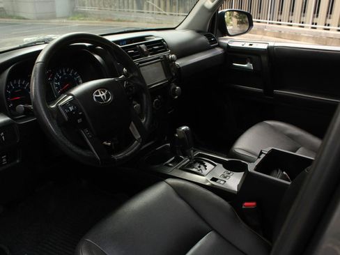 Used 2016 Toyota 4Runner Trail Premium AWD/4WD image 13