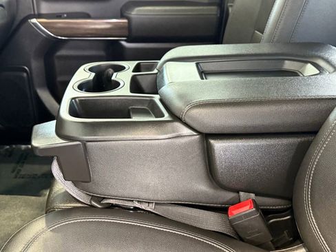 Used 2022 Chevrolet Silverado 1500 LT image 22