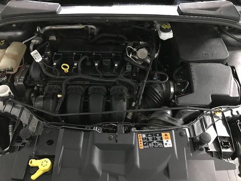 Used 2017 Ford Focus SE image 31
