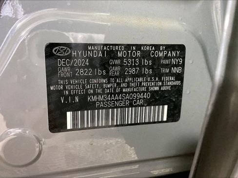 Used 2025 Hyundai Ioniq 6 SEL RWD image 32