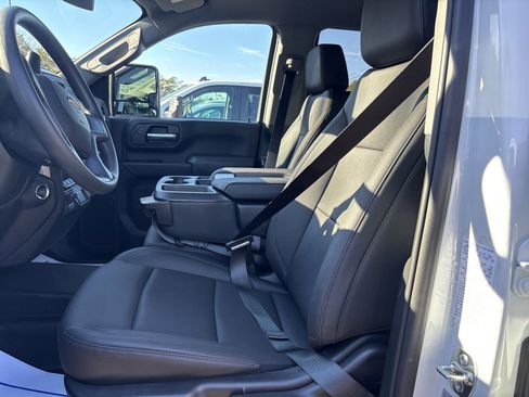 New 2026 Chevrolet Silverado 3500 W/T image 14