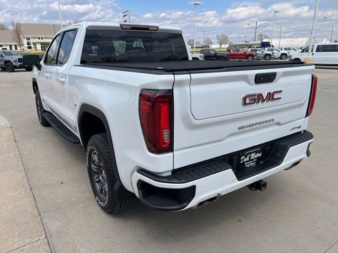 Used 2024 GMC Sierra 1500 AT4 w/ AT4 Preferred Package AWD/4WD image 7