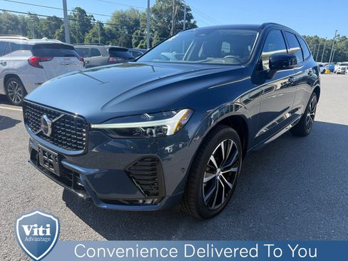 Used 2025 Volvo XC60 B5 Plus w/ Protection Package Premier AWD/4WD image 4