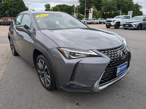 Used 2019 Lexus UX 250h w/ Accessory Package 2 AWD/4WD image 8
