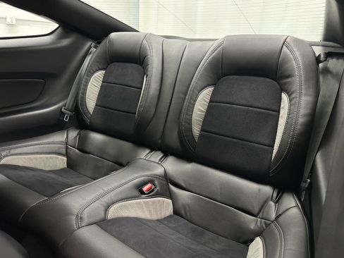 Used 2022 Ford Mustang GT RWD image 14