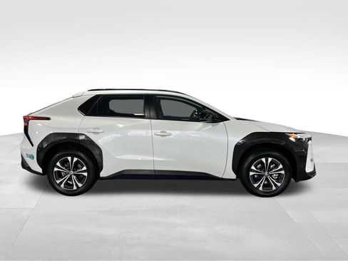 Used 2024 Toyota bZ4X AWD w/ Weather Package image 6