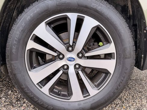 Used 2018 Subaru Outback 2.5i Limited AWD/4WD image 9