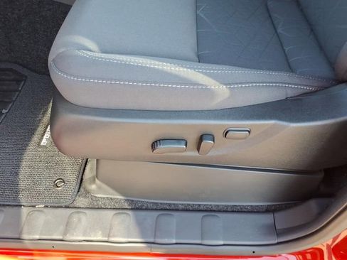 New 2026 Nissan Frontier SV image 7