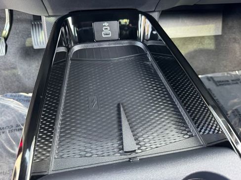 Used 2025 Ford Mustang Mach-E GT image 29