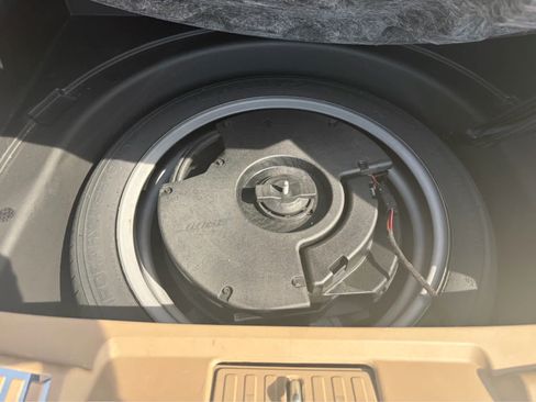 Used 2012 Cadillac CTS Luxury AWD/4WD image 29