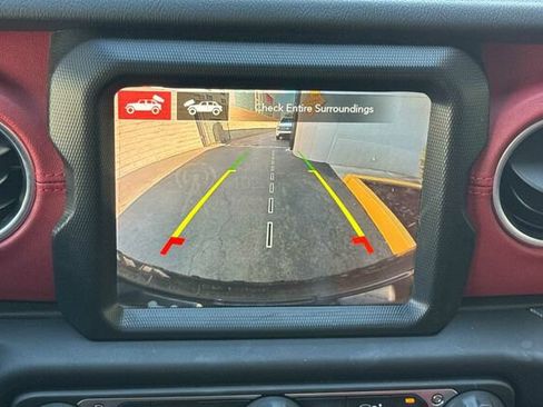 Certified 2023 Jeep Wrangler Unlimited Rubicon 4xe AWD/4WD image 17