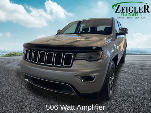 Used 2018 Jeep Grand Cherokee Limited w/ Luxury Group II AWD/4WD image 9