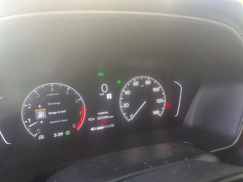 Used 2025 Honda Pilot EX-L image 2