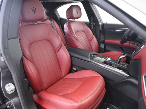 Used 2019 Maserati Ghibli S Q4 image 25