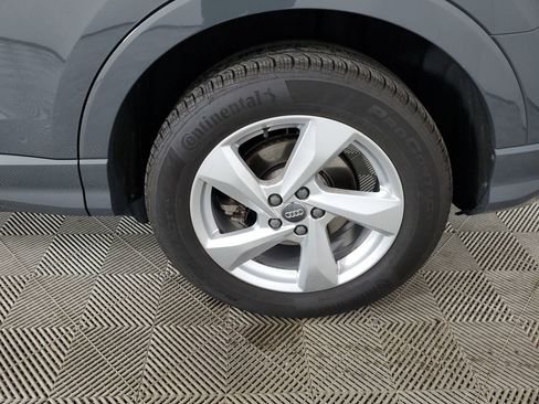 Used 2020 Audi Q3 2.0T Premium w/ Convenience Package image 16