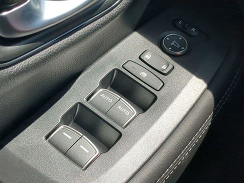 New 2026 Honda HR-V EX-L image 22