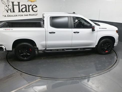 Used 2024 Chevrolet Silverado 1500 RST w/ Redline Edition AWD/4WD image 38