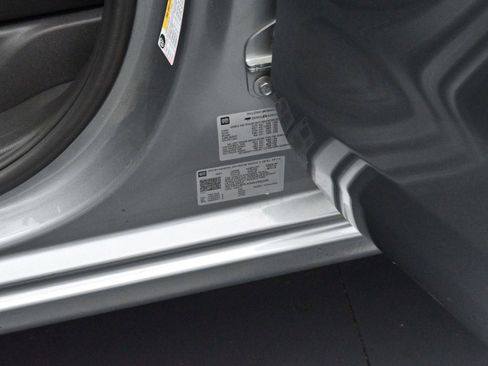 Used 2025 GMC Sierra 1500 Elevation image 36