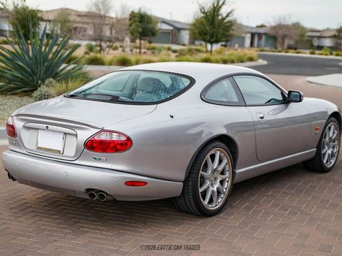 Used 2006 Jaguar XK8 Coupe image 8
