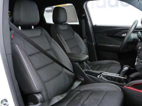 Used 2023 Chevrolet TrailBlazer RS image 30