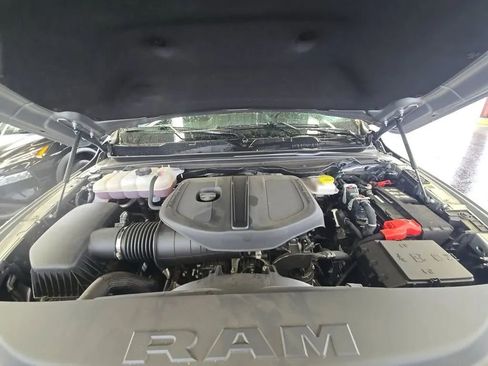 Used 2025 RAM 1500 Laramie AWD/4WD image 14