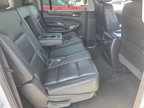 Used 2016 Chevrolet Suburban LT RWD image 22