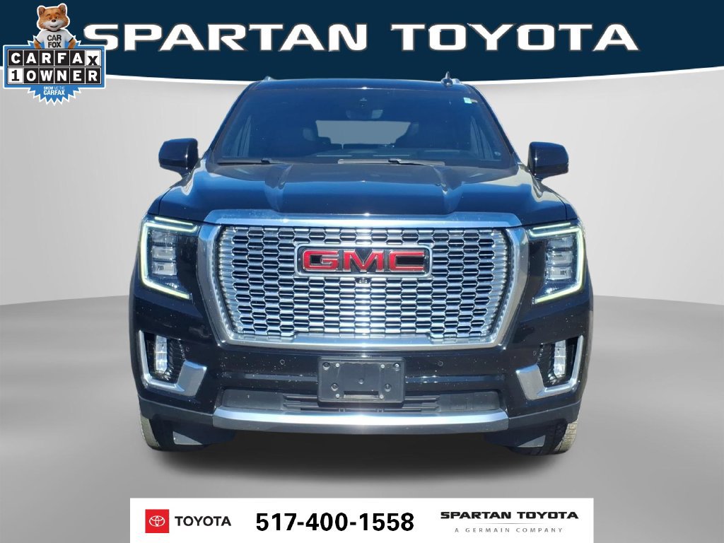 Used 2022 GMC Yukon XL Denali w/ Advanced Technology Package AWD/4WD image 3