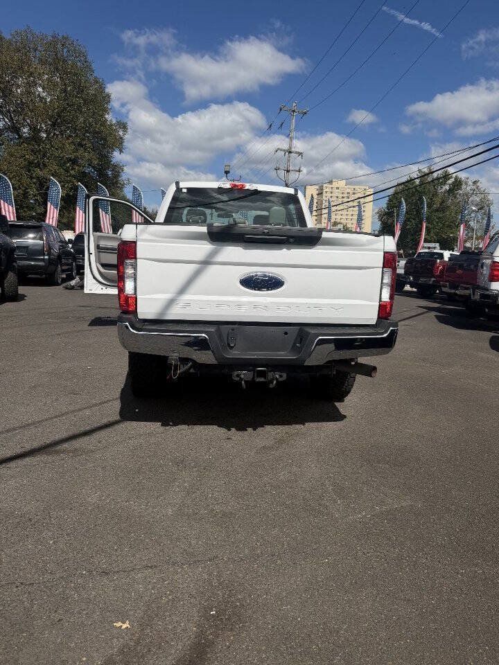 Used 2018 Ford F350 XL AWD/4WD image 19