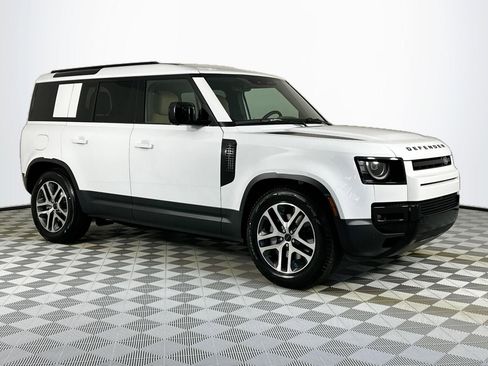 Used 2026 Land Rover Defender 110 S AWD/4WD image 3