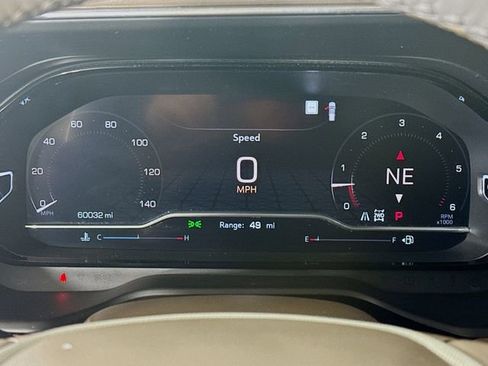 Used 2022 GMC Yukon Denali w/ Denali Premium Package image 14