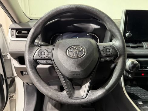 Certified 2025 Toyota RAV4 LE AWD/4WD image 22