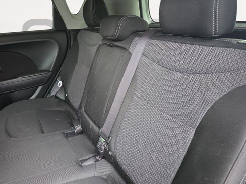 Used 2018 Kia Soul + image 21