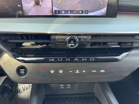 Used 2025 Nissan Murano SL image 15