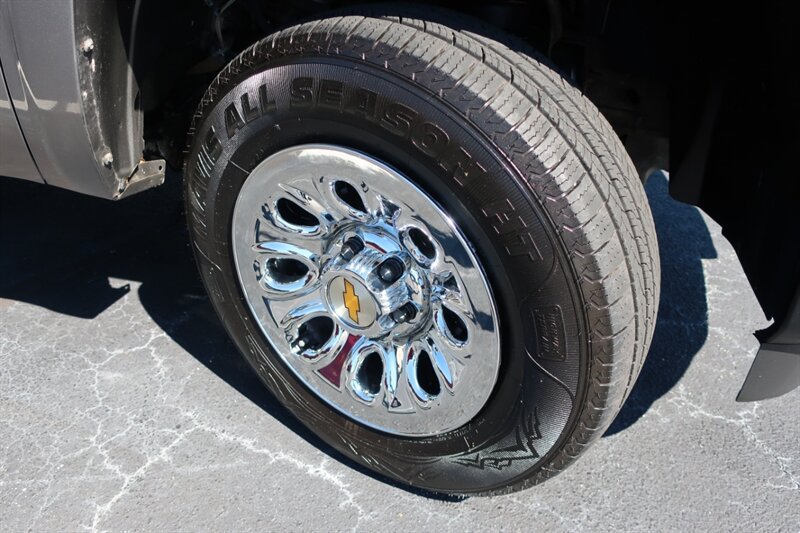 Used 2008 Chevrolet Silverado 1500 W/T RWD image 30