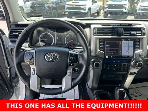 Used 2024 Toyota 4Runner Limited AWD/4WD image 18