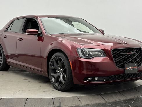 Used 2022 Chrysler 300 S image 3