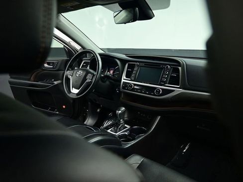 Used 2018 Toyota Highlander Limited image 72