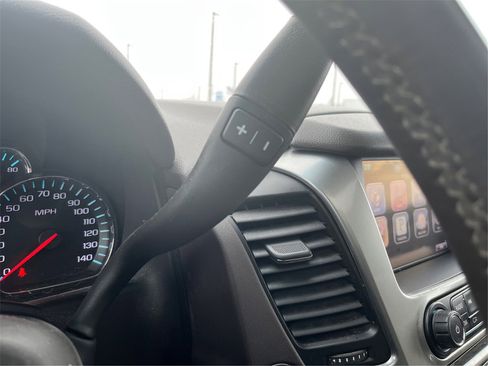 Used 2015 Chevrolet Suburban LT image 52