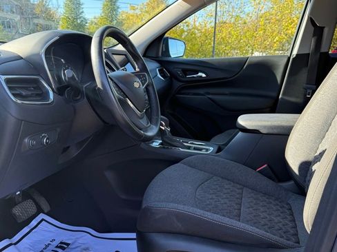 Used 2022 Chevrolet Equinox LT image 6