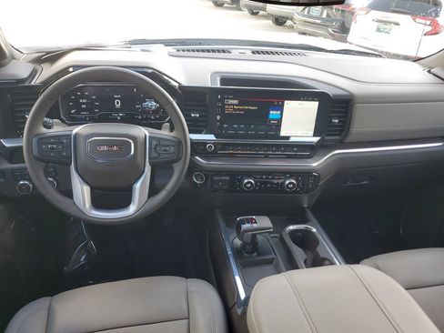 Certified 2023 GMC Sierra 1500 SLT w/ SLT Premium Plus Package AWD/4WD image 17