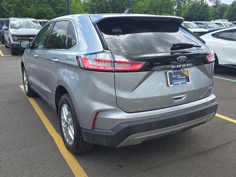 Certified 2024 Ford Edge SEL w/ Convenience Package AWD/4WD image 3